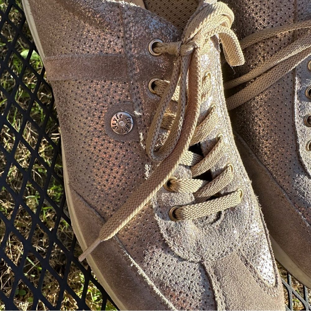 ☘️- IMAC Metallic Beige Leather Sneakers Light Style. Made in Italy Sz 41